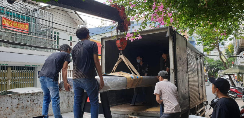 Chuyển Giường cho nhà chị Thúy tại đường Giải Phóng