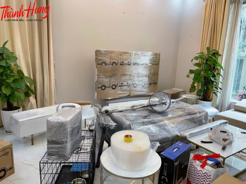 Chị Khuê nhận xét sau khi đã sử dụng dịch vụ vận chuyển quận Long Biên của Thành Hưng.