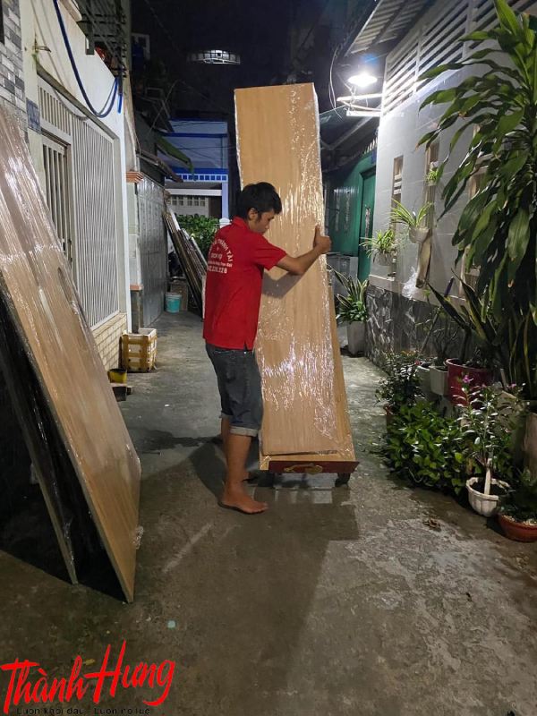 Bạn cần cung cấp đầy đủ thông tin cho đơn vị vận chuyển.