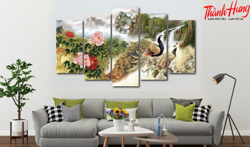 Việc tặng tranh trang trí họa tiết theo phong thủy sẽ giúp gia chủ tăng cường may mắn, tài lộc và sức khỏe.